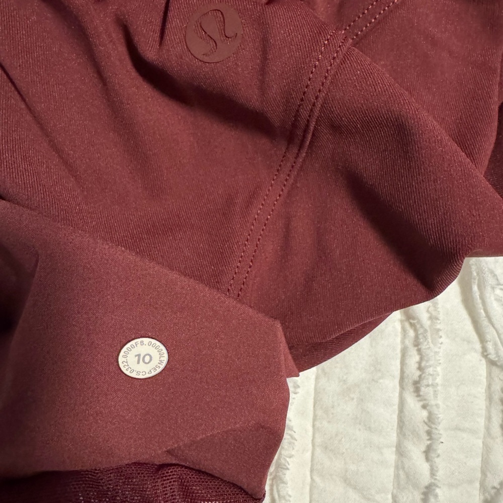 Lululemon On The Fly straight leg pant size 10 maroon - Picture 4 of 4